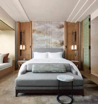 Premier 1 King, High Floor, Park View - Bed at Dusit Thani Bangkok