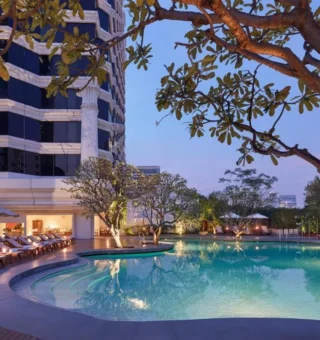 Swimming pool at Grand Hyatt Erawan Bangkok