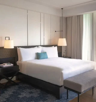 1 King 1 Bedroom Suite Resort View - Bedroom at Kimpton Kitalay Samui