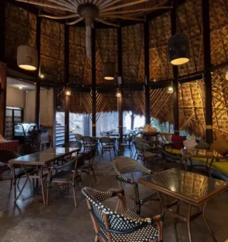 Restaurant at La A Natu Bed & Bakery