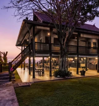 Restaurant at Mövenpick Asara Resort & Spa Hua Hin