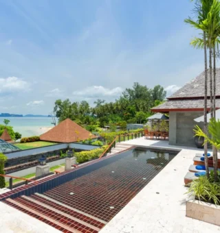 Guest room at Nakamanda Resort & Spa