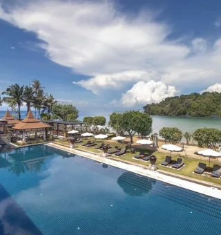 Swimming pool [outdoor] at Nakamanda Resort & Spa