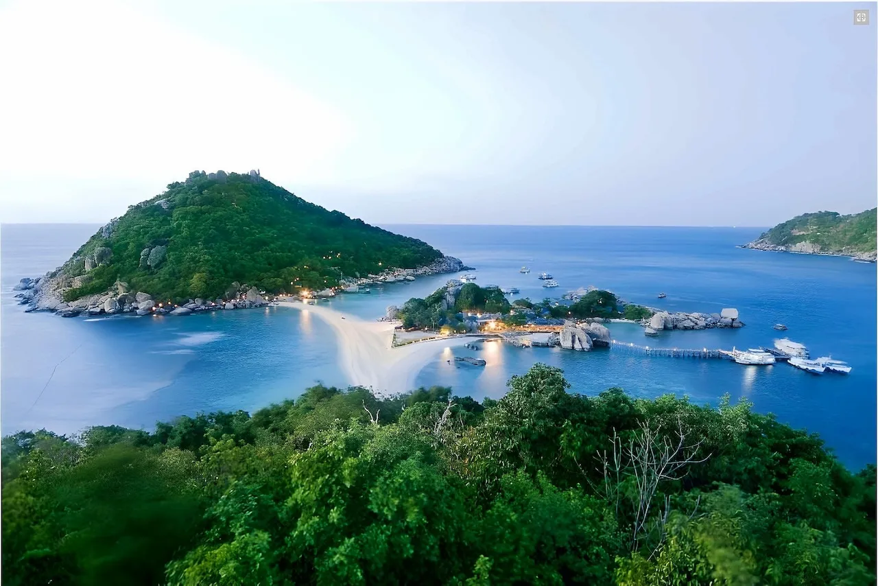 Aerial view of Koh Nang Yuan and its sandbar at dusk at Nangyuan Island Dive Resort