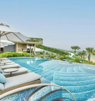 Swimming pool at Pattaya Marriott Resort and Spa