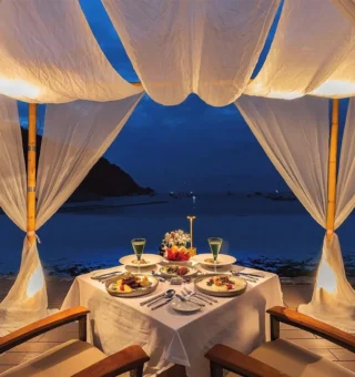 Food and beverages at The Racha